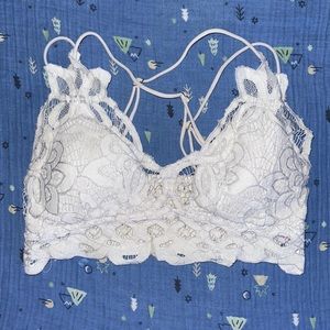 White lace True bralette
